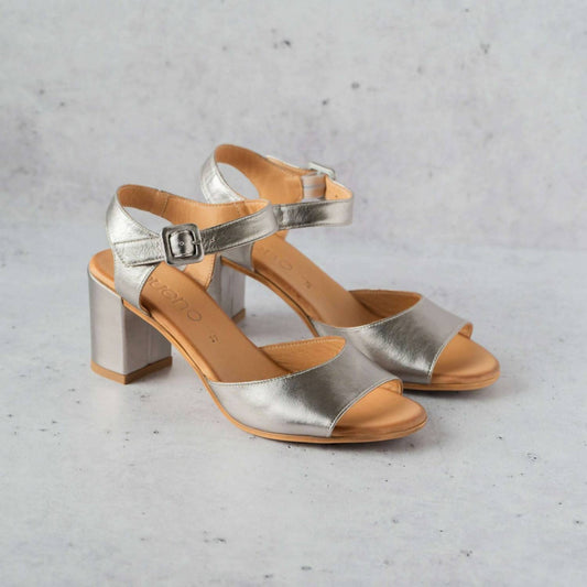 Bueno - Women's Natalia Sandals
