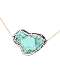 Southern Grace - Women's Stone And Crystal Pendant Chain Choker