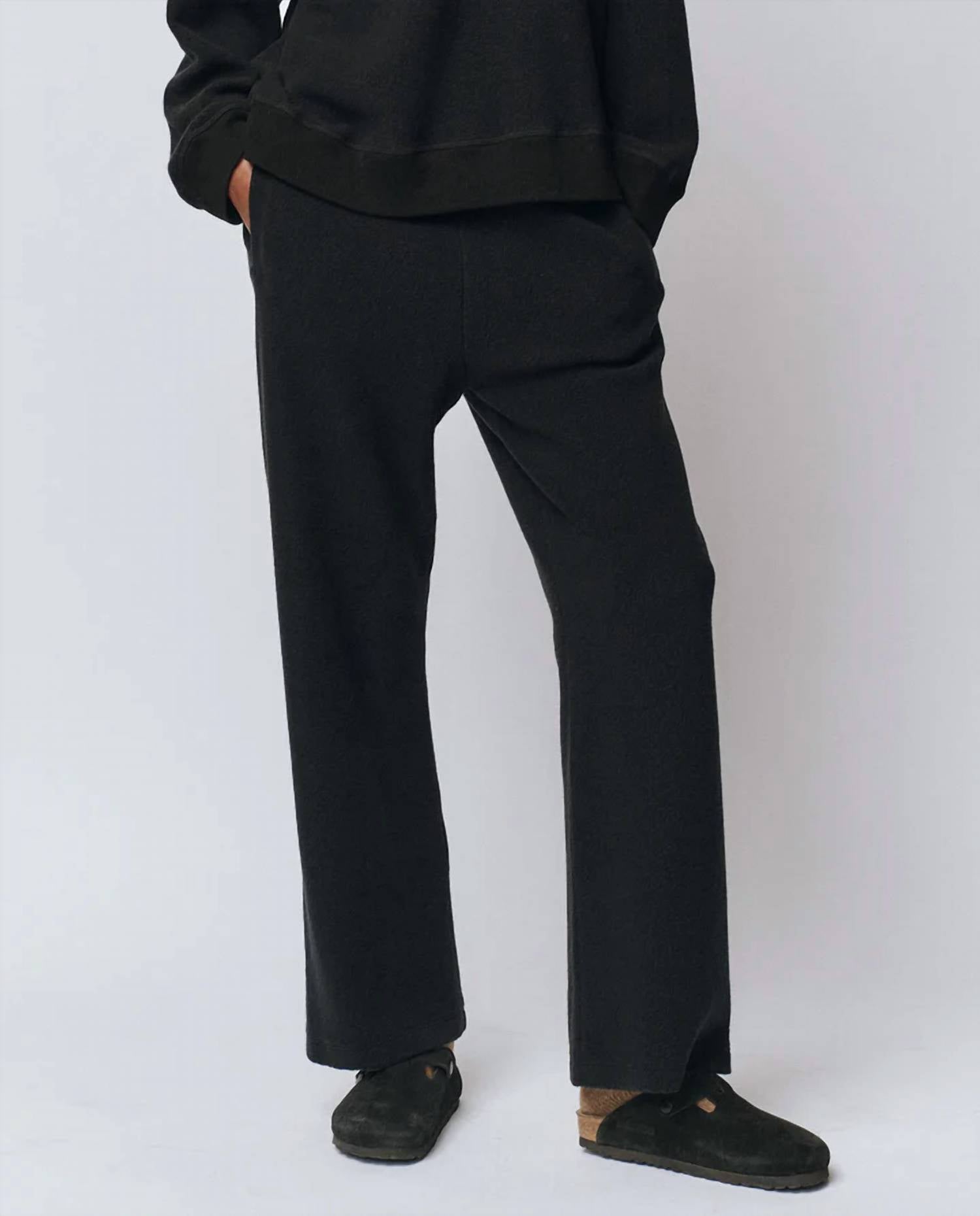 THE GREAT. The Plush Victory Sweatpant in black - women's pants