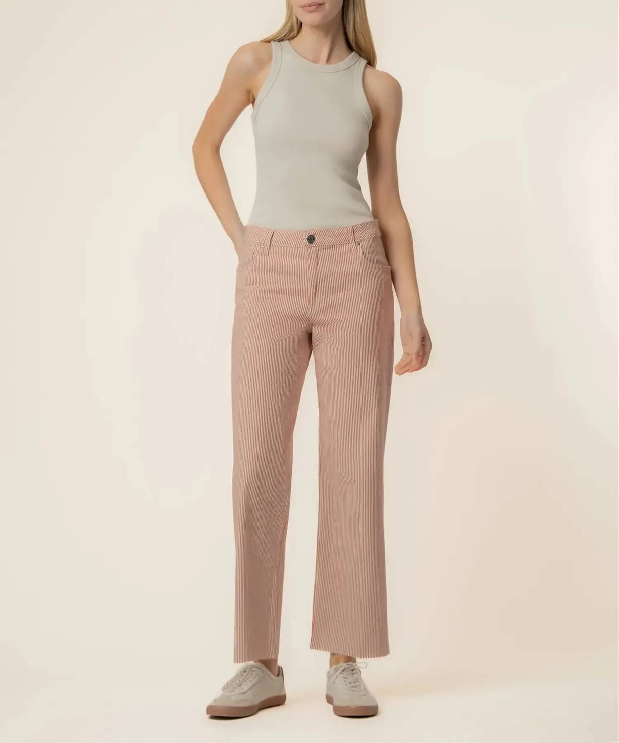 Kut From The Kloth - Charlotte High Rise Wide Leg Jeans With Raw Hem Denim