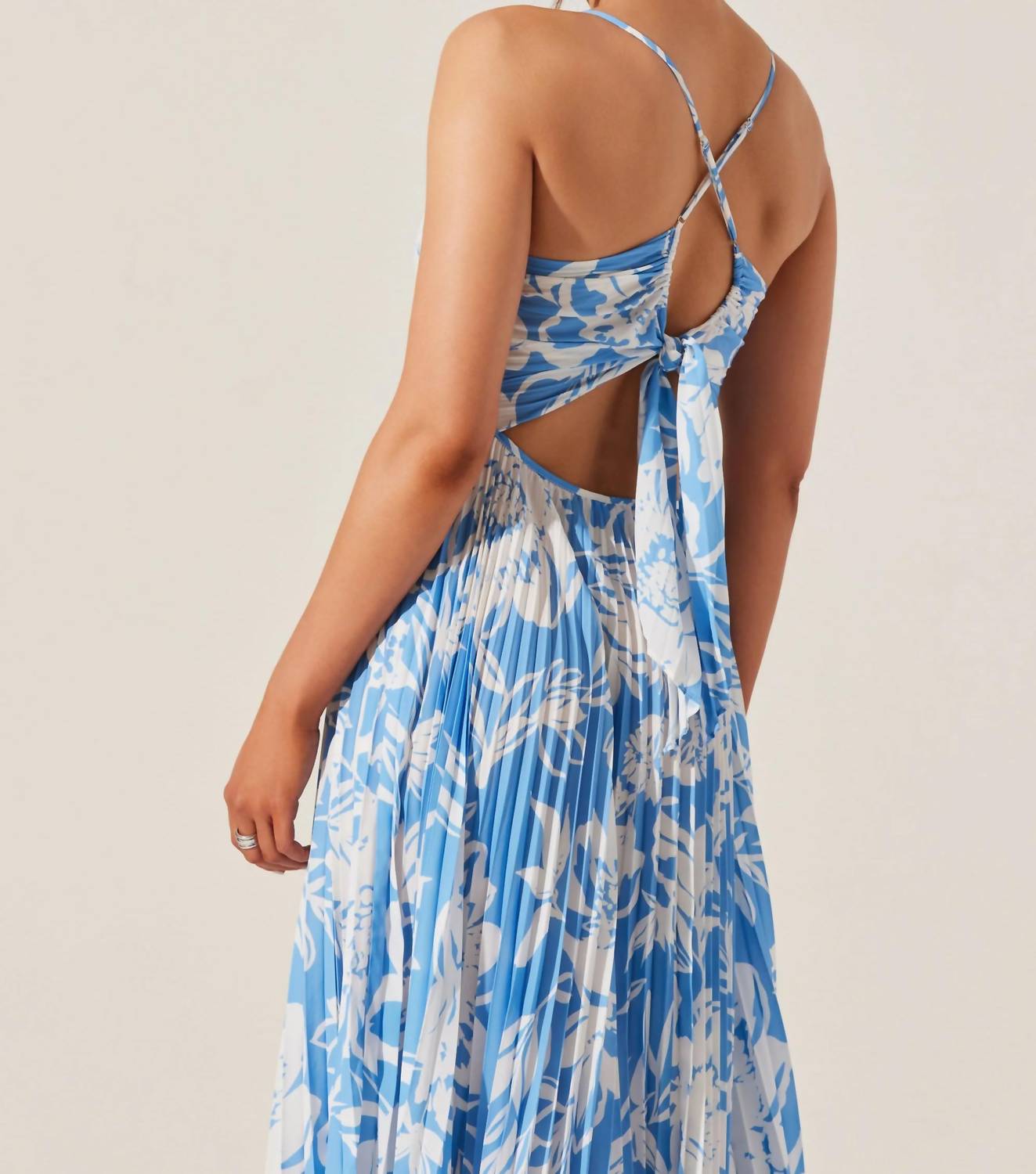 Astr - Blythe Floral Plisse Midi Dress