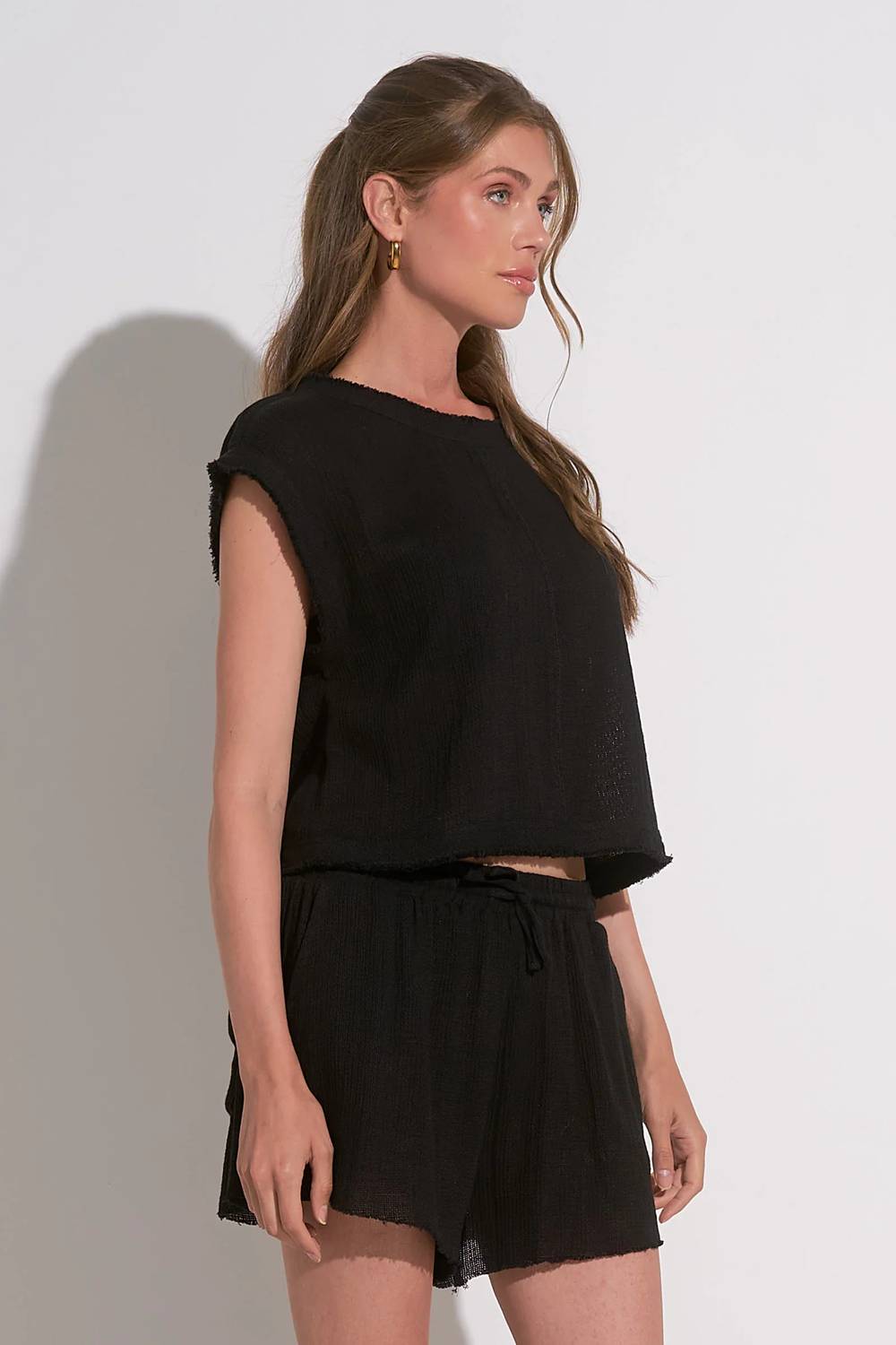 Elan - Cap Sleeve Crop Top