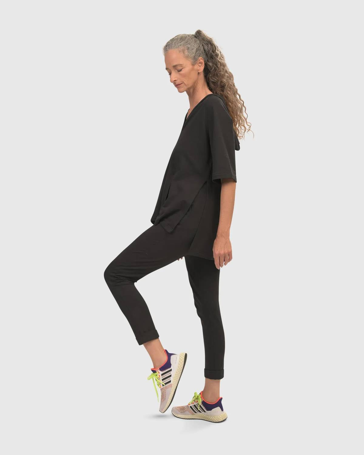 Alembika - Inhale Hooded Hi-lo Top
