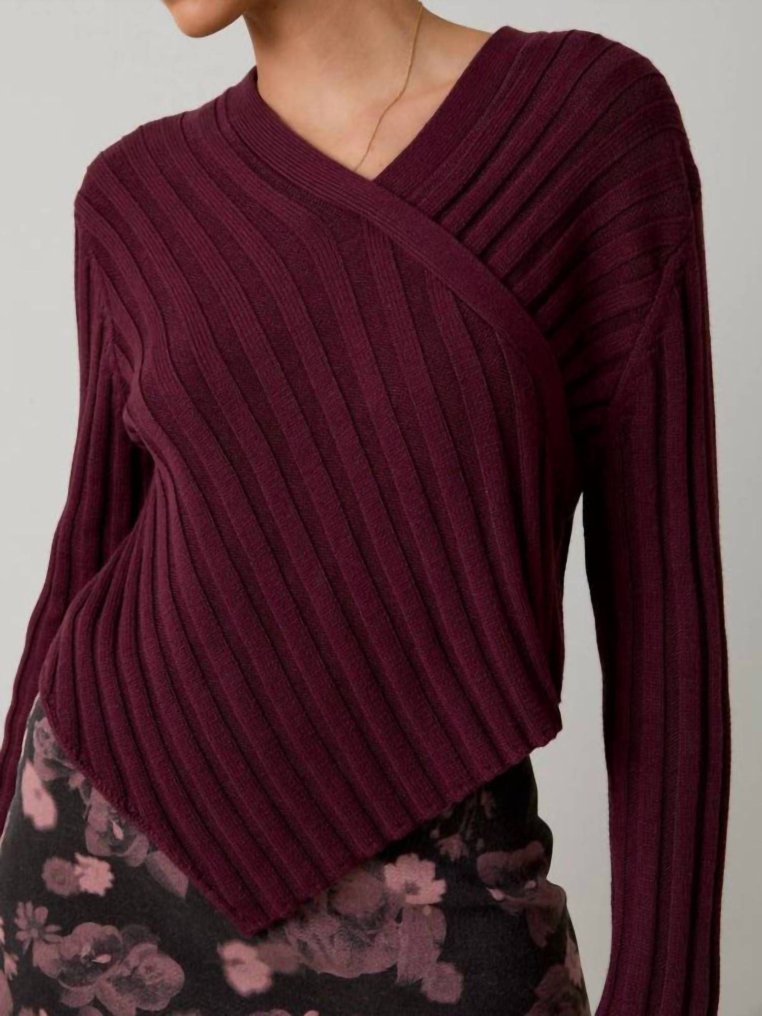 Sunday Edition - Twisted Sweater Top