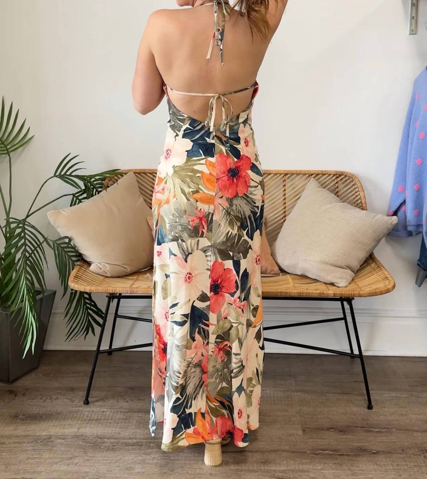Dress Forum - Perry Floral Halter Maxi Dress