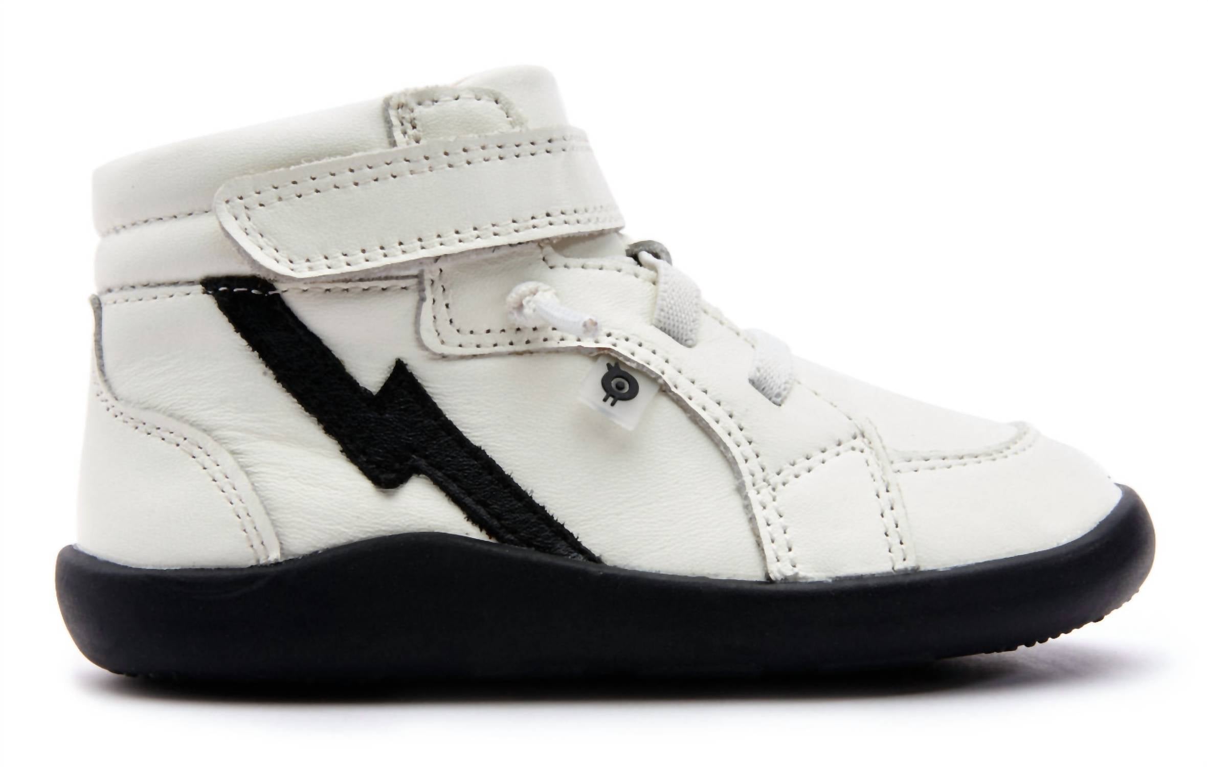 OLDSOLES Kid's Light The Ground Sneakers in black white - kids' sneaker - detail view