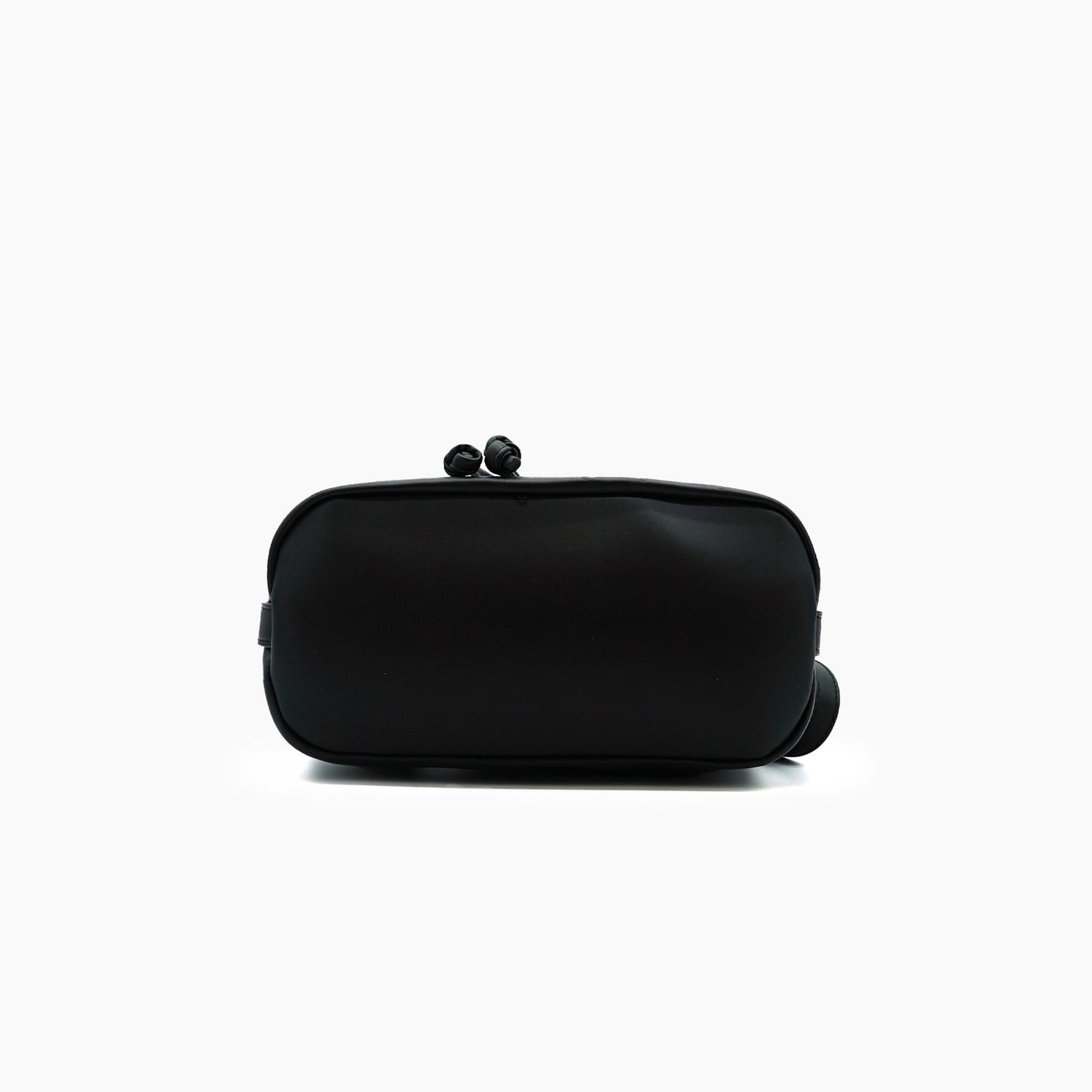 Like Dreams - Women's Mirage Bucket Top Handle Crossbody Bag