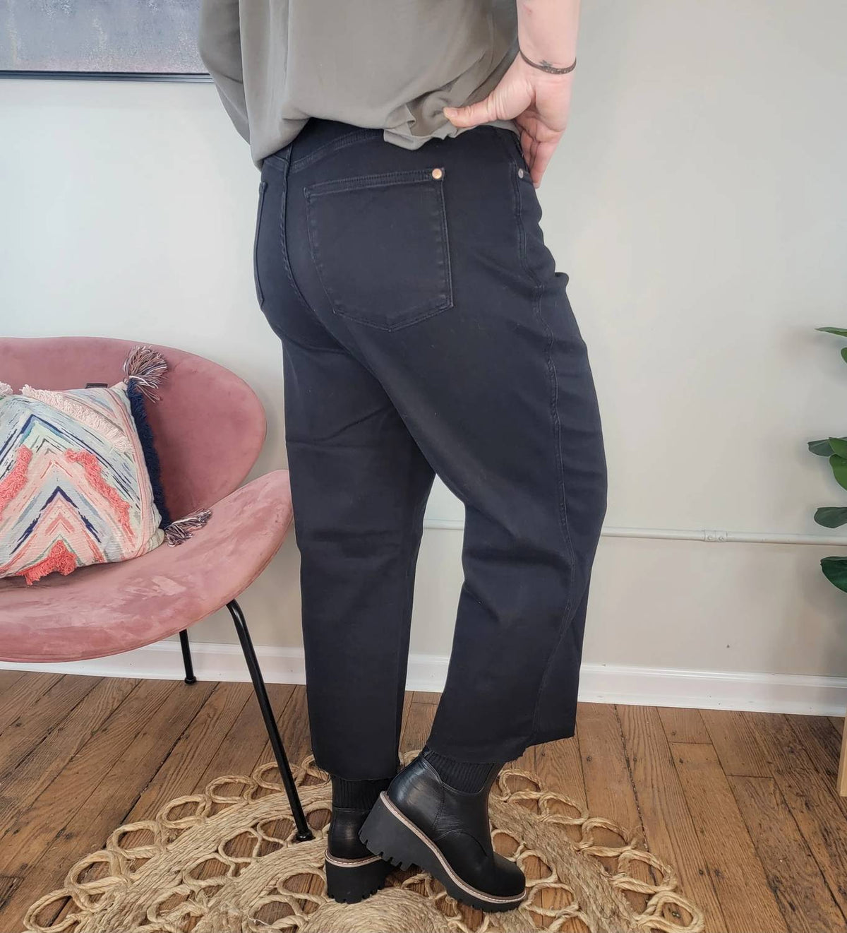 Judy Blue - Rylee Tummy Control Cropped Wide Legs Jeans - Plus