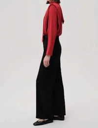 EXQUISE Ida Straight Leg Pants in black - women's pants - detail view