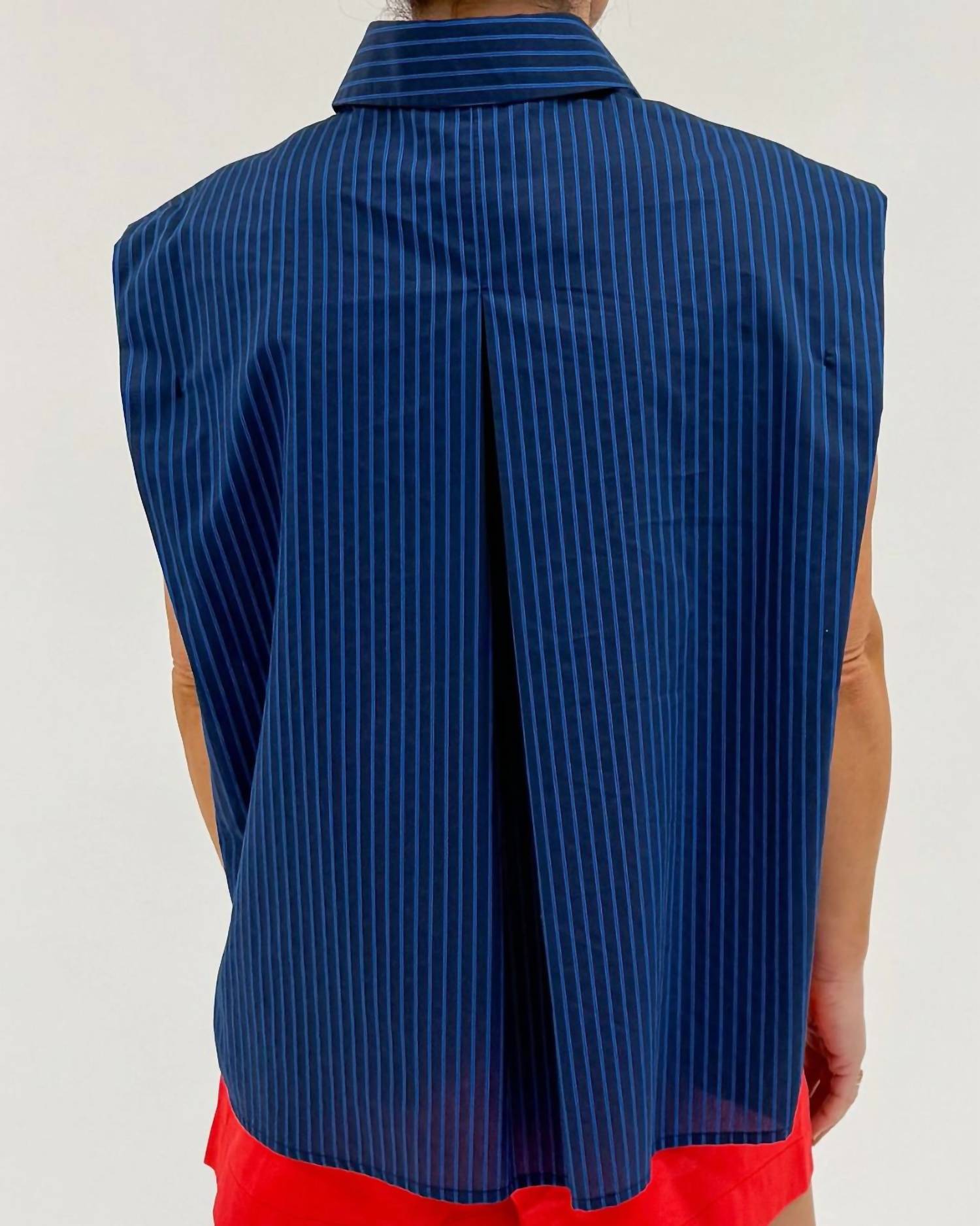 FRNCH Arthur Stripe Shirt in bleu marine - women's shirt - detail view