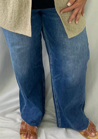 Risen - Mid Rise Crop Straight Leg Jean