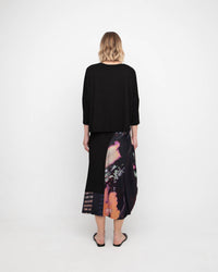Ozai N Ku - Bouquet V-neck Top