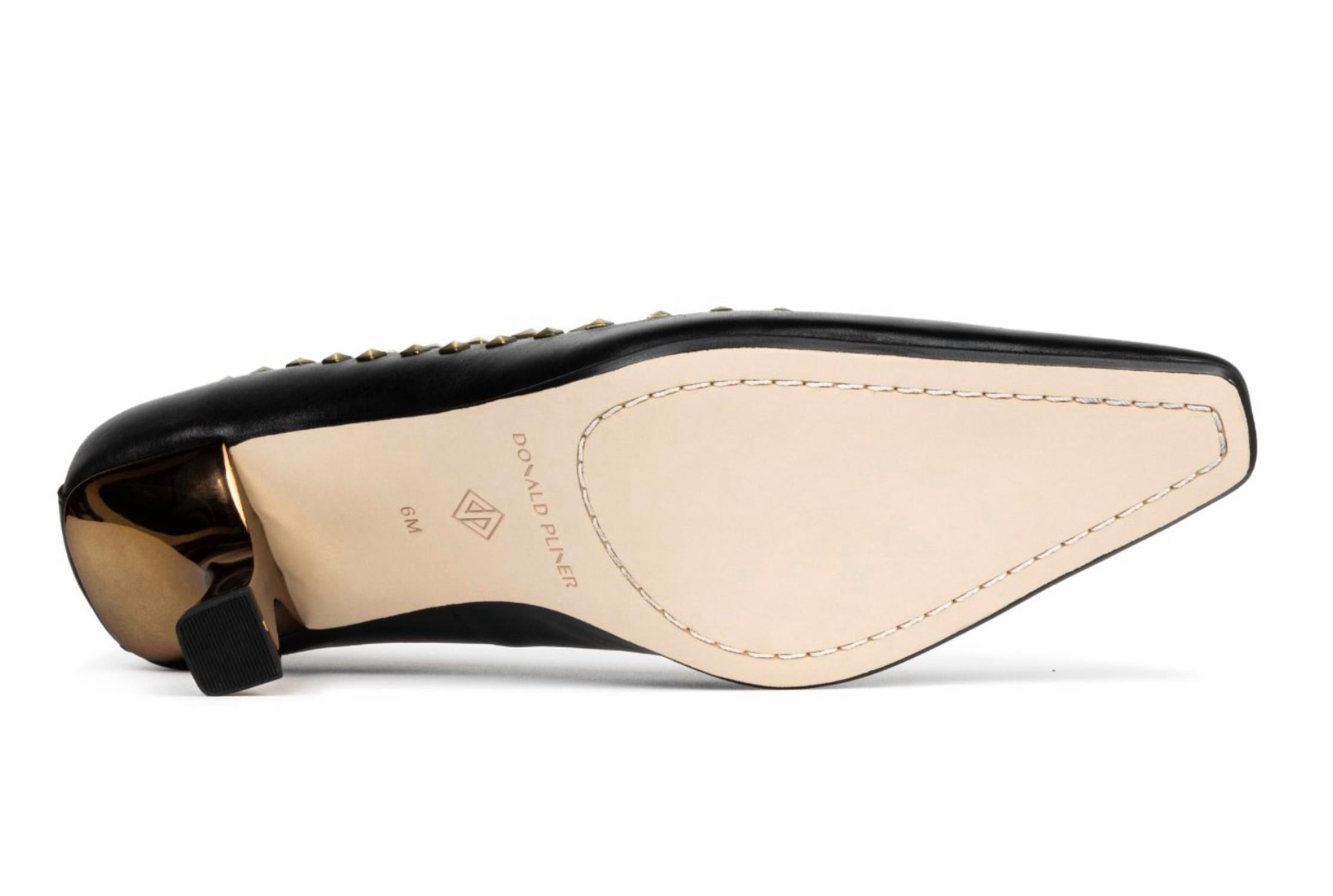 Donald Pliner - Women's Bernice Pumps