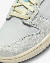 Nike - Men's Dunk Low Retro Se Sneakers