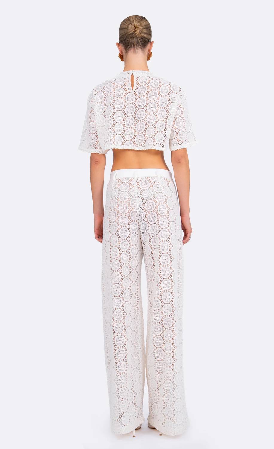 Nonchalant Label - Cami Crew Neck Crop Top