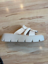 Gabor - Women Chunky Cleated Sole Sandal