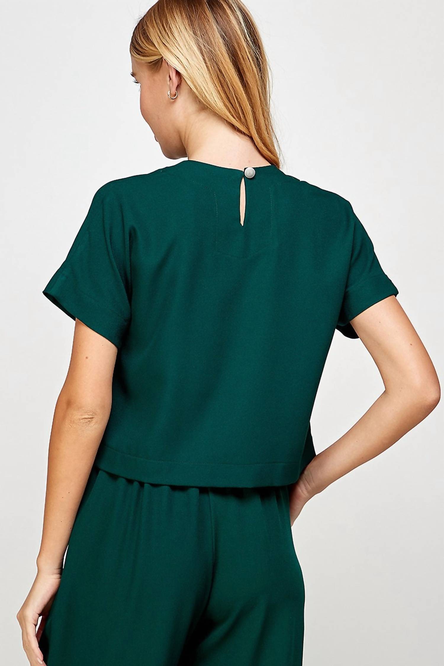 2 Hearts Apparel - Solid Short Sleeve Top