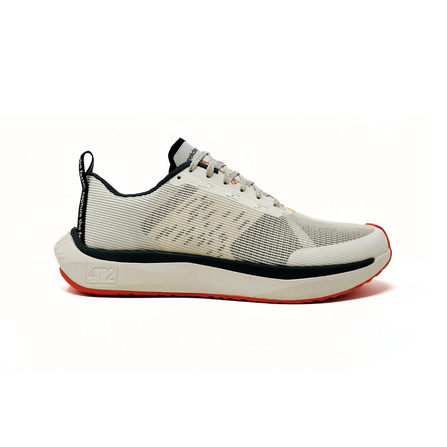 4T2 - Men's Weekdays Running Sneaker
