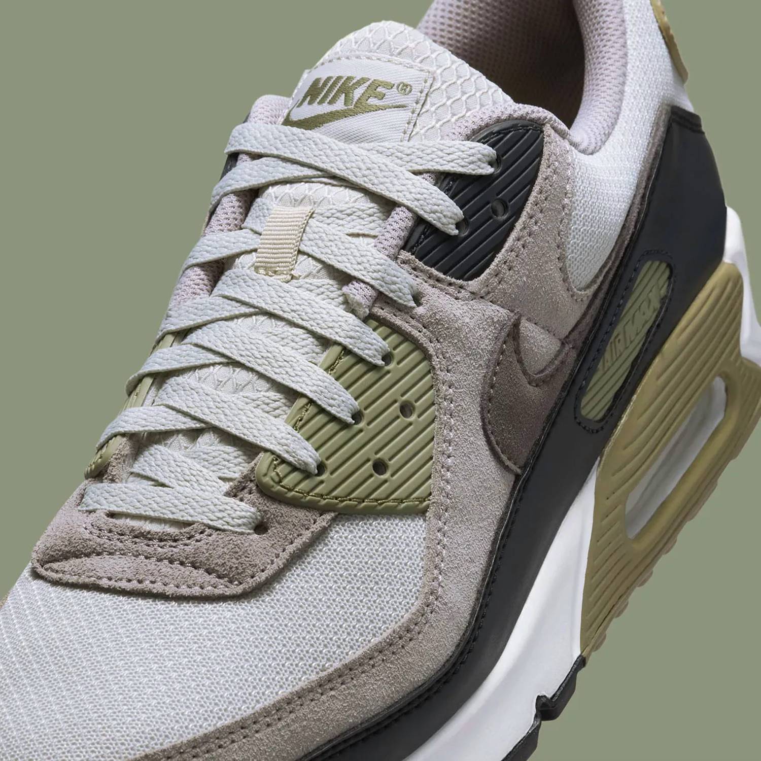 Nike - Men's Air Max 90 Shoe