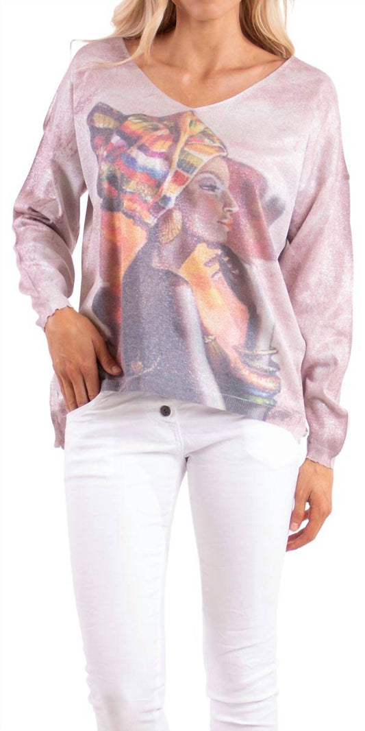 Gigi Moda - Bold Queen Long Sleeve Sweater