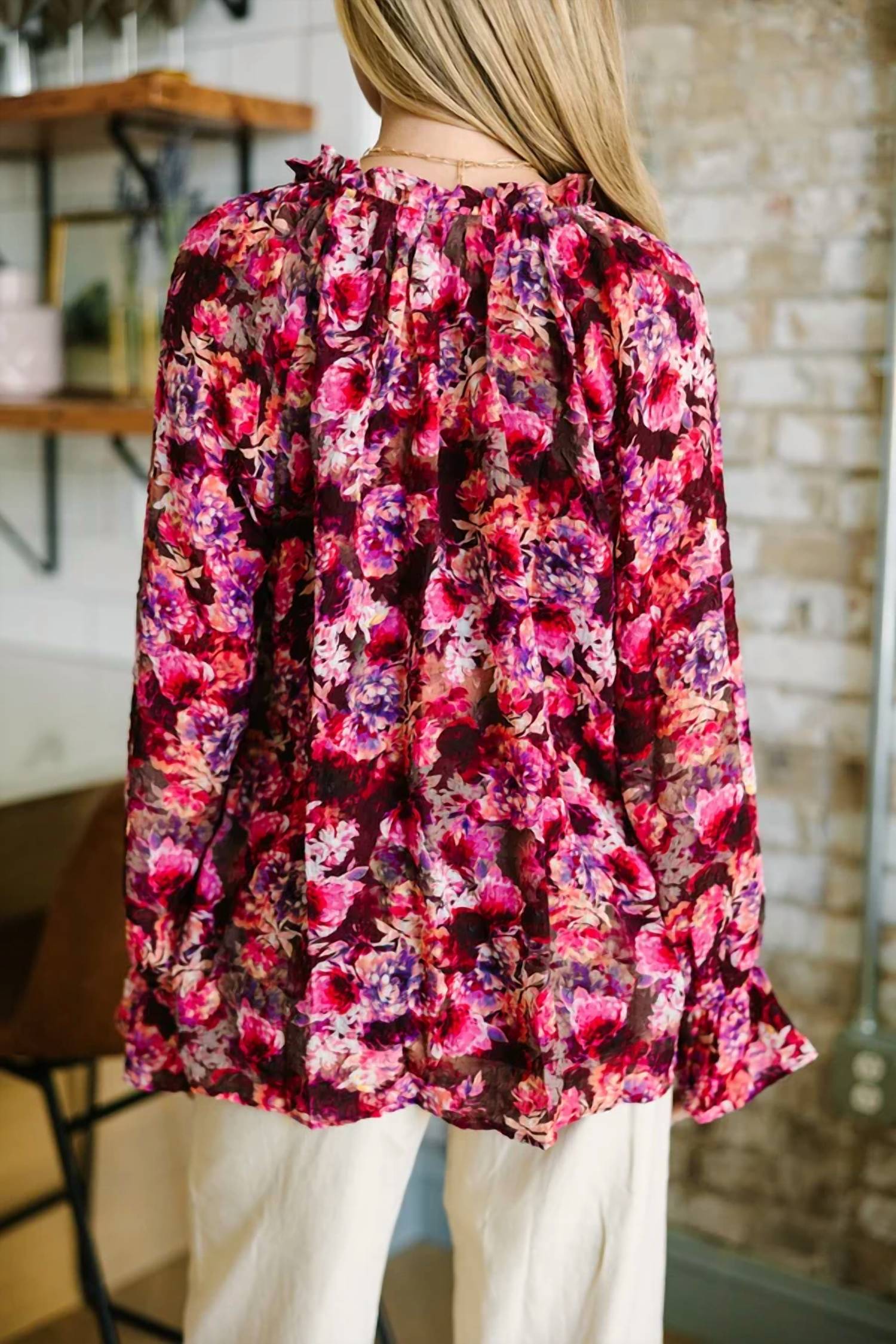Entro - Open Your Eyes Floral Blouse