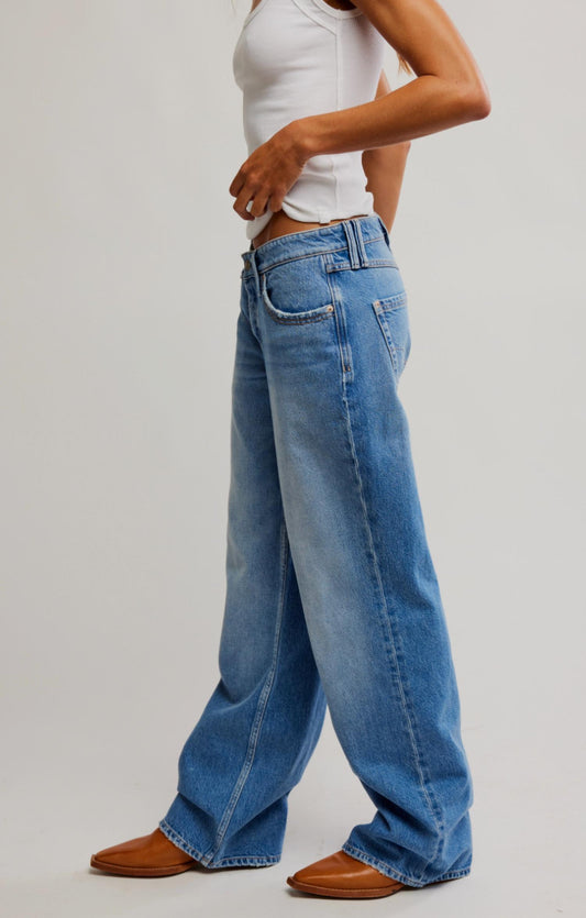 Free People - Tennessee Low-rise Boyfriend Jeans