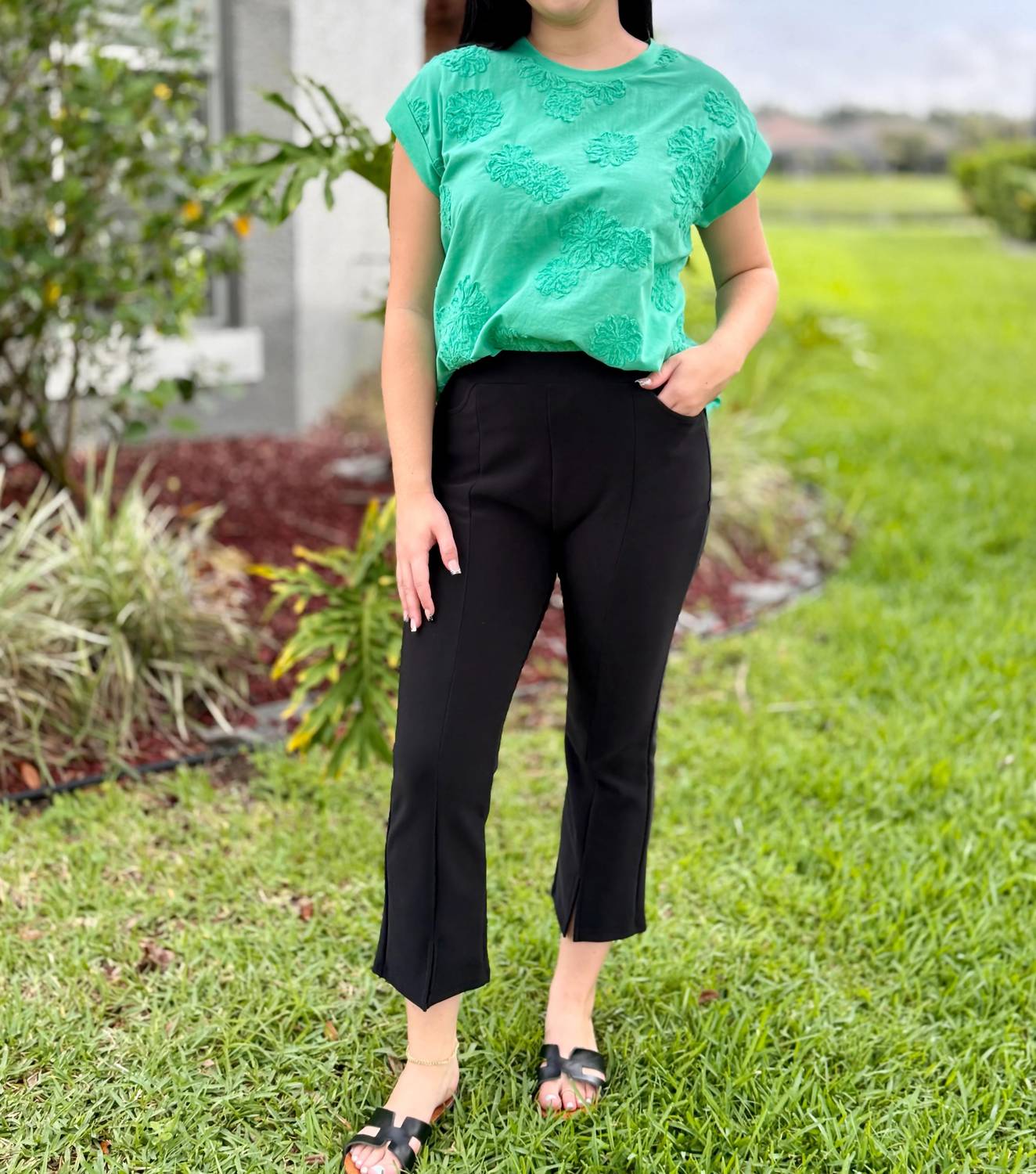 Coco + Carmen - Georgie Front Seam Capri Pants