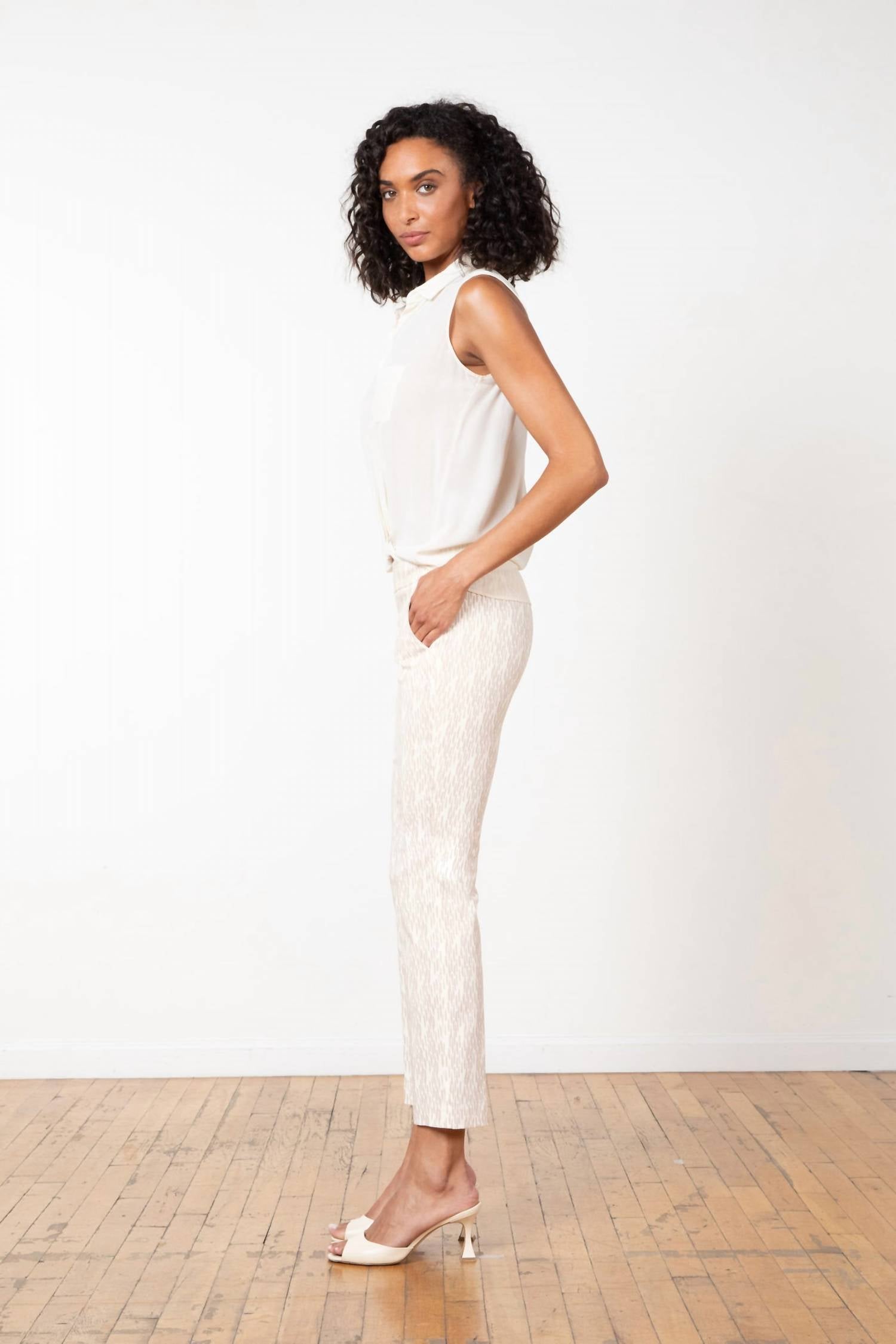 Avenue Montaigne Lulu Straight Cropped Pant in trebark - women's pants - alternate view