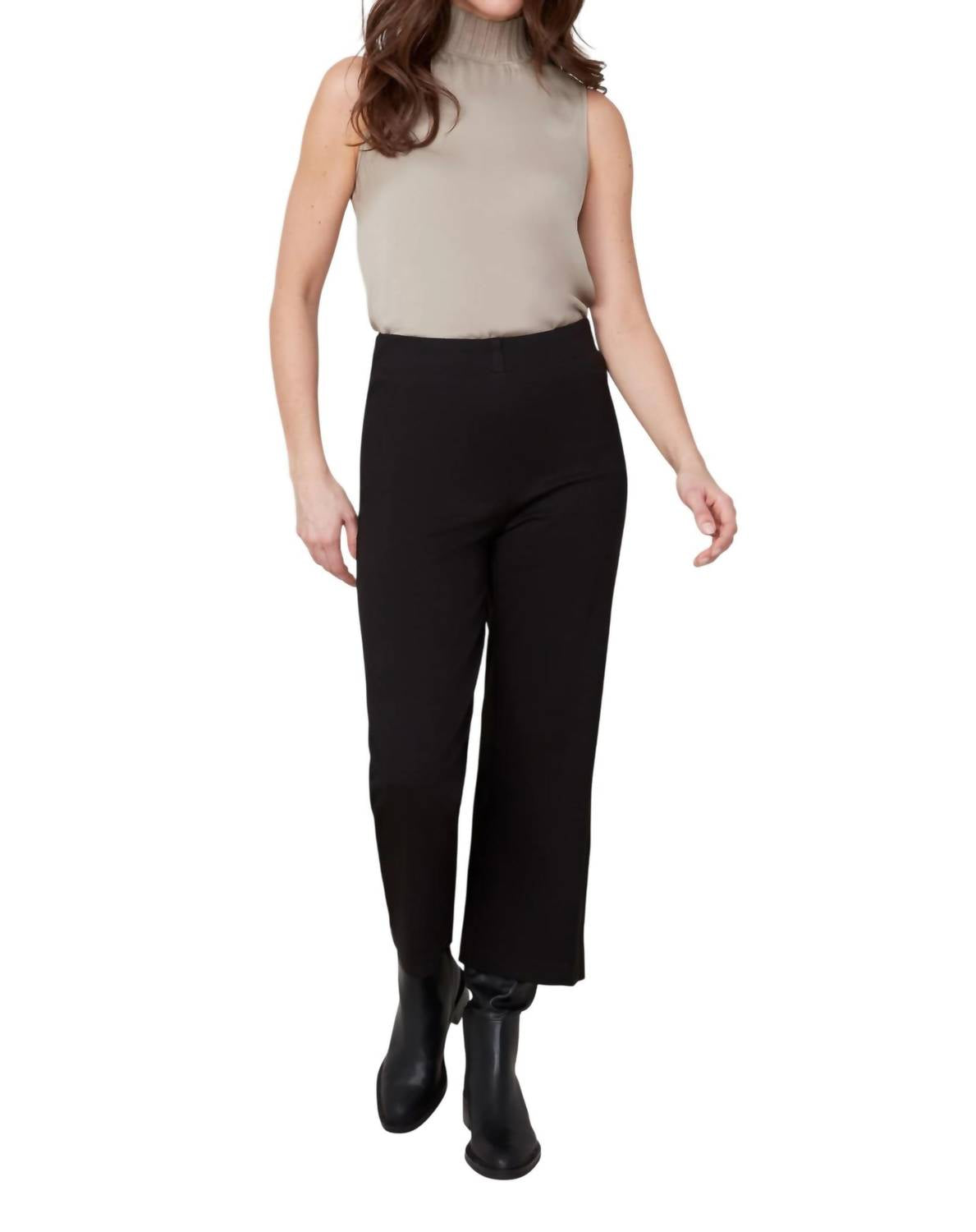 Renuar - Sleeveless Turtleneck Blouse