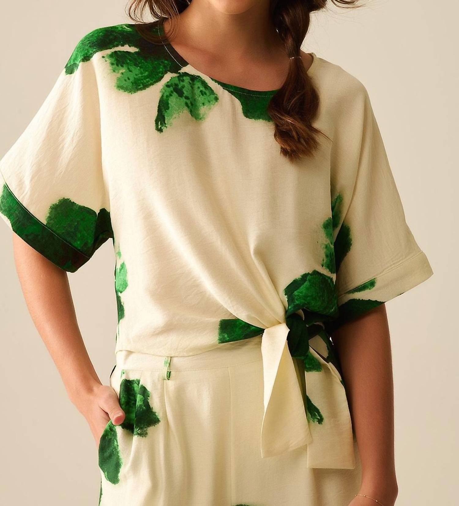 Q2 - Tropical Bloom Tie Waist Top