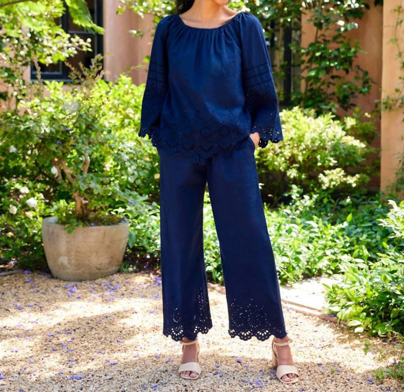 Karen Kane - Flare Sleeve Embroidered Scallop Edge Peasant Top
