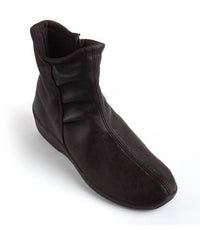 ARCOPEDICO Women's L19 Boot in cafe - women's shoe