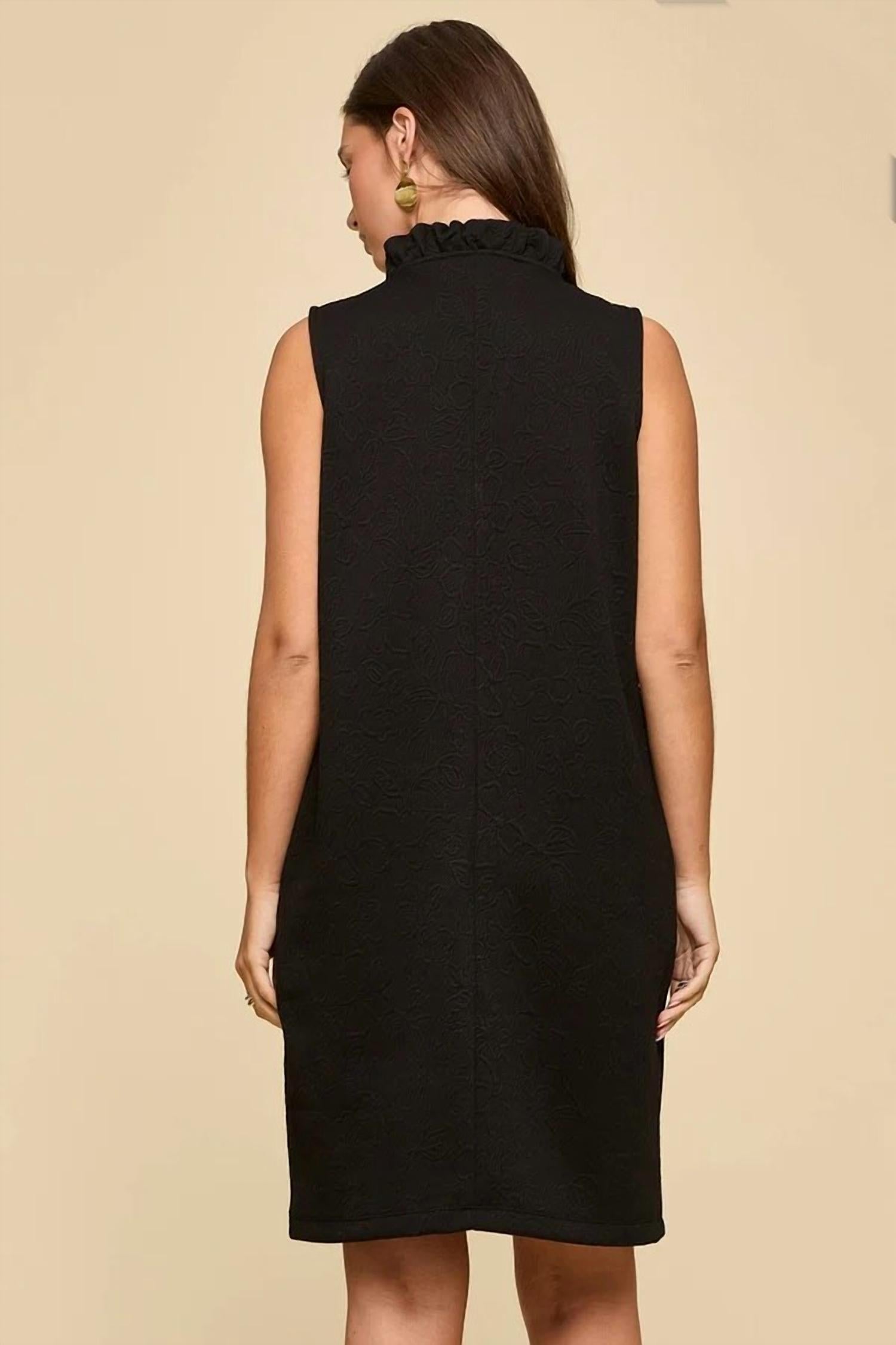 Dear Scarlett - Sleeveless V Neck Dress With Side Pockets