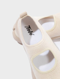 Tabi - Women's Closed Sandal
