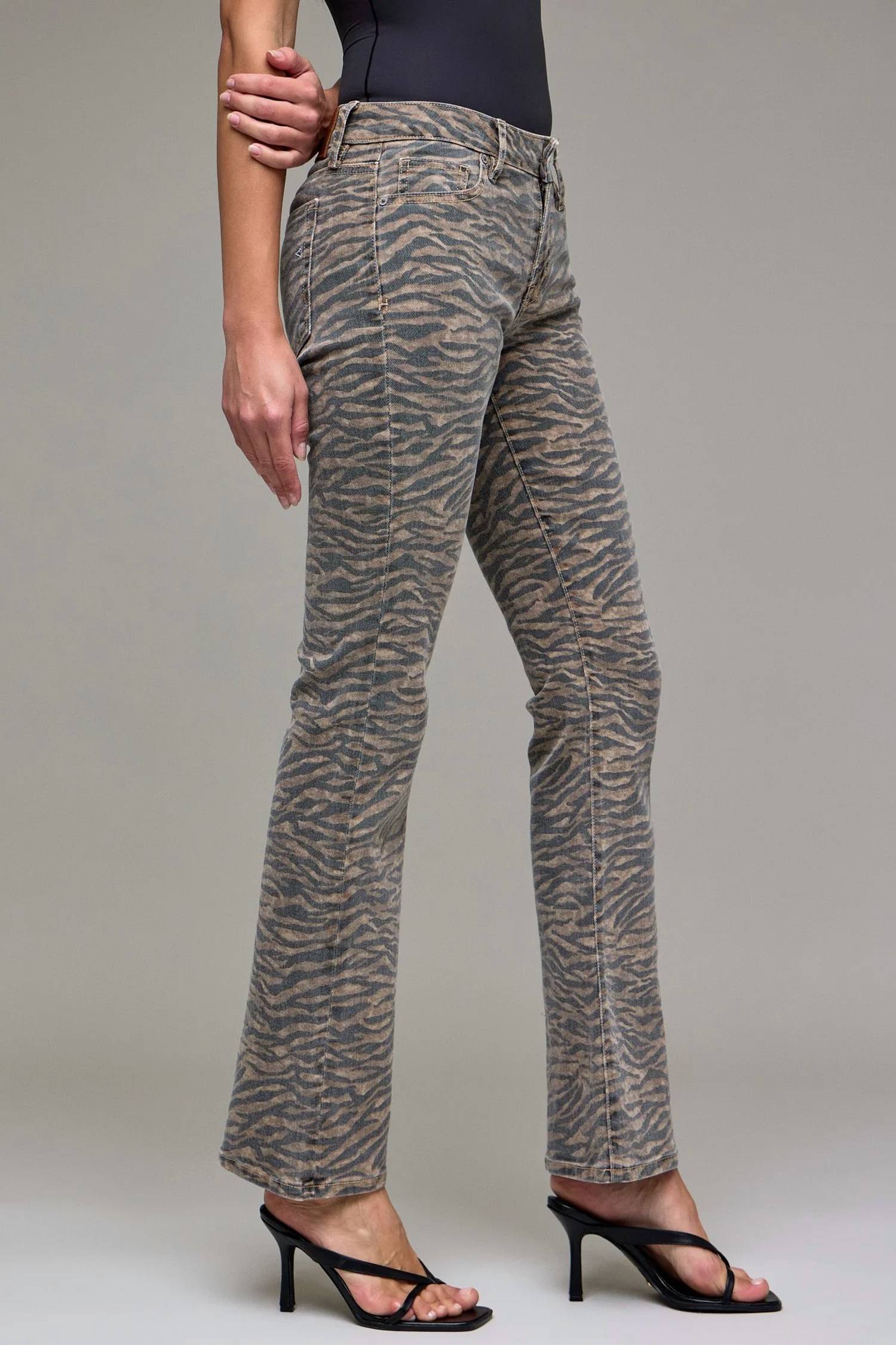 Hidden - Easy Tiger Low Rise Jean