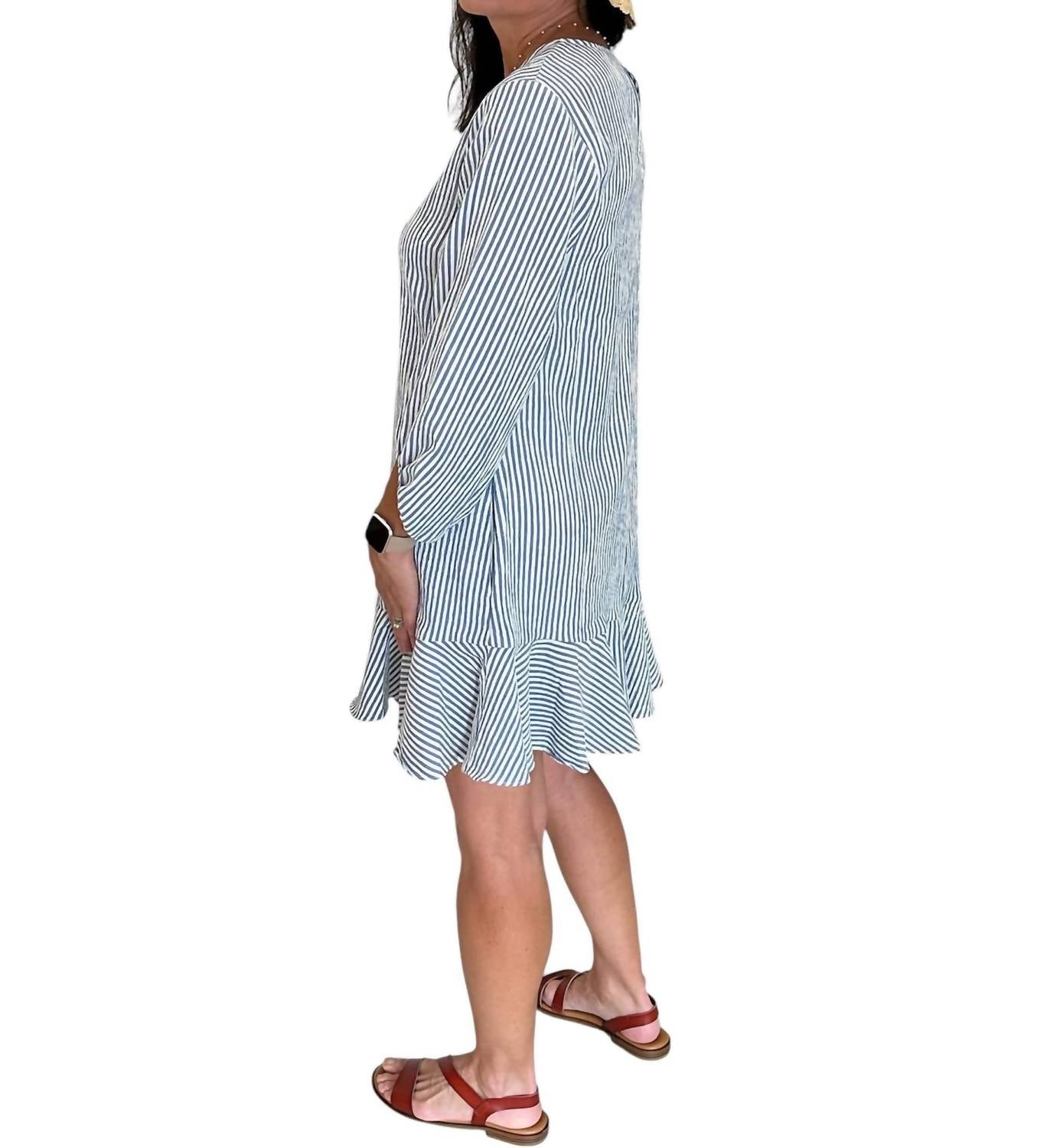 Maggy London - V-neck Stripe Flounce Dress