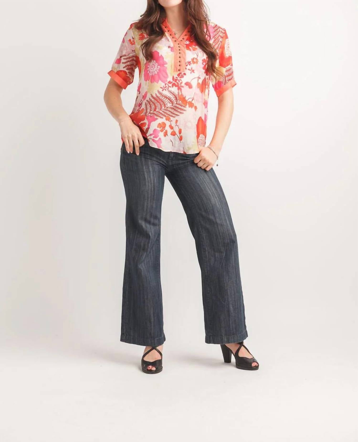 Papillon - Floral Short Sleeve Blouse