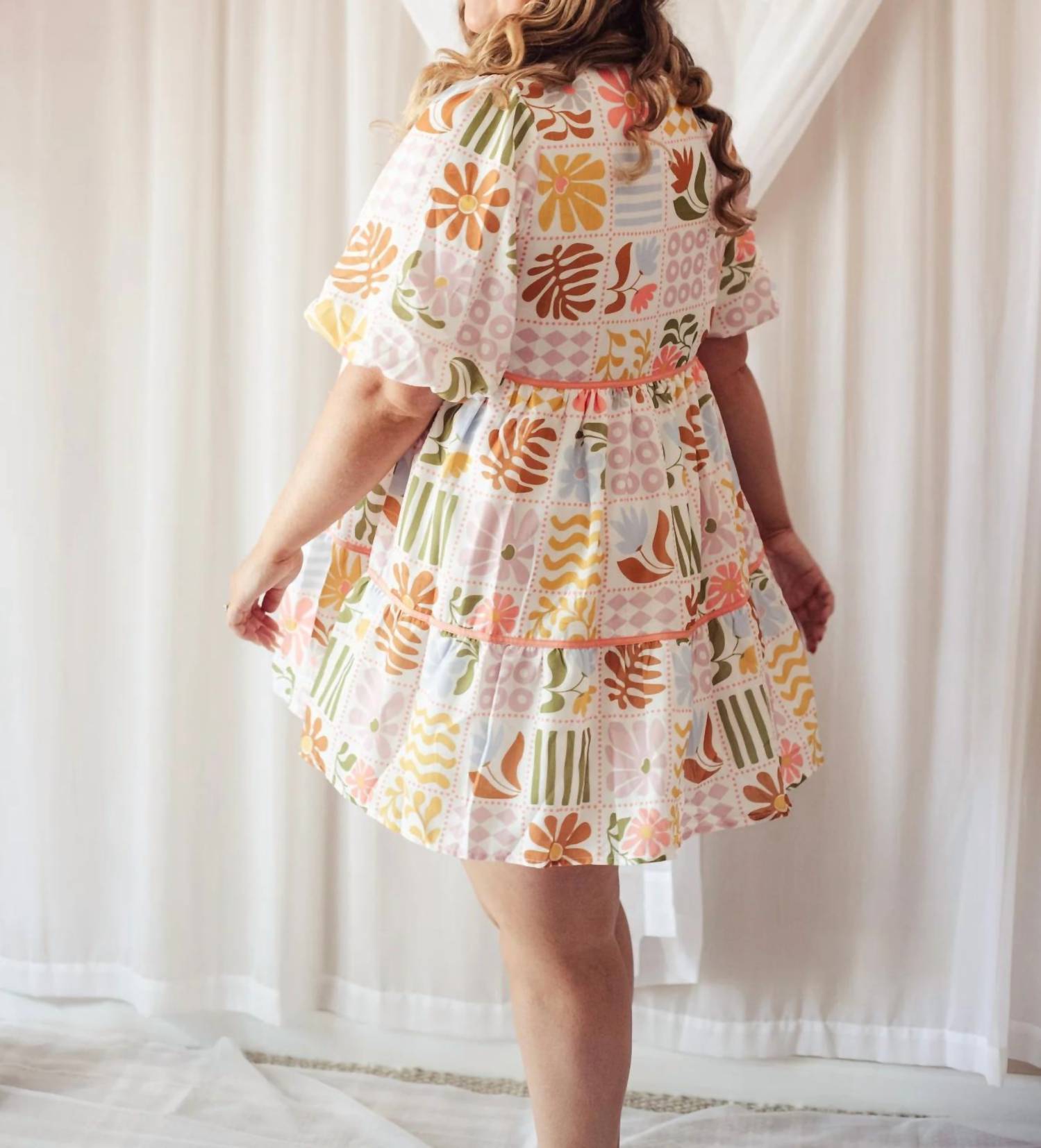 Baevely By Wellmade - Sylvie Abstract Dress