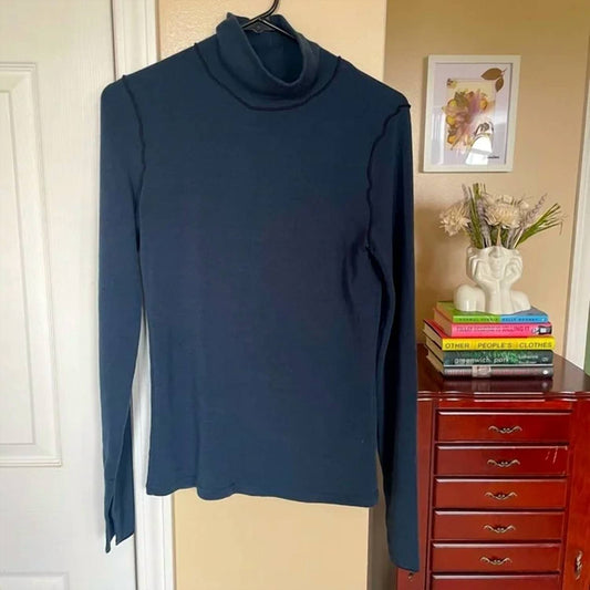 Something Navy - Women's Turtleneck Top With Piping