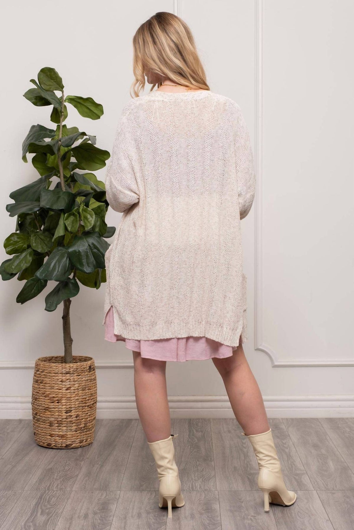 Blu Pepper - Cozy Pocket Knit Cardigan - Plus