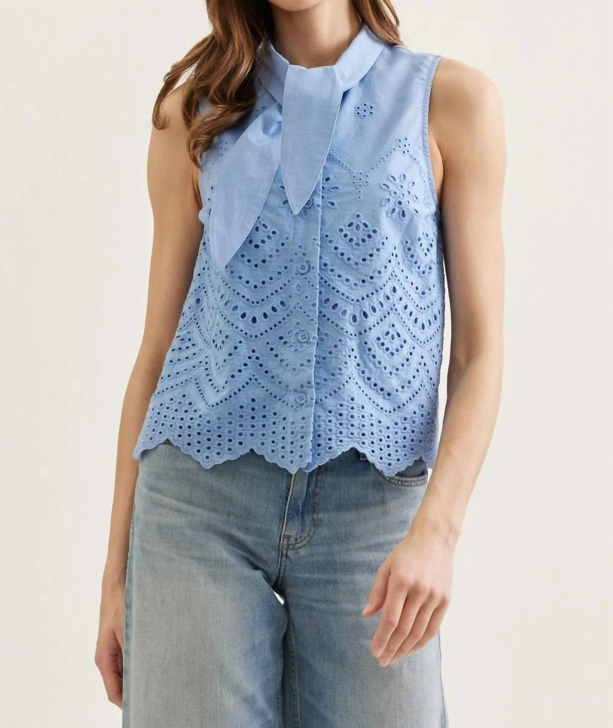Entrousa - Sleeveless Scallop Top