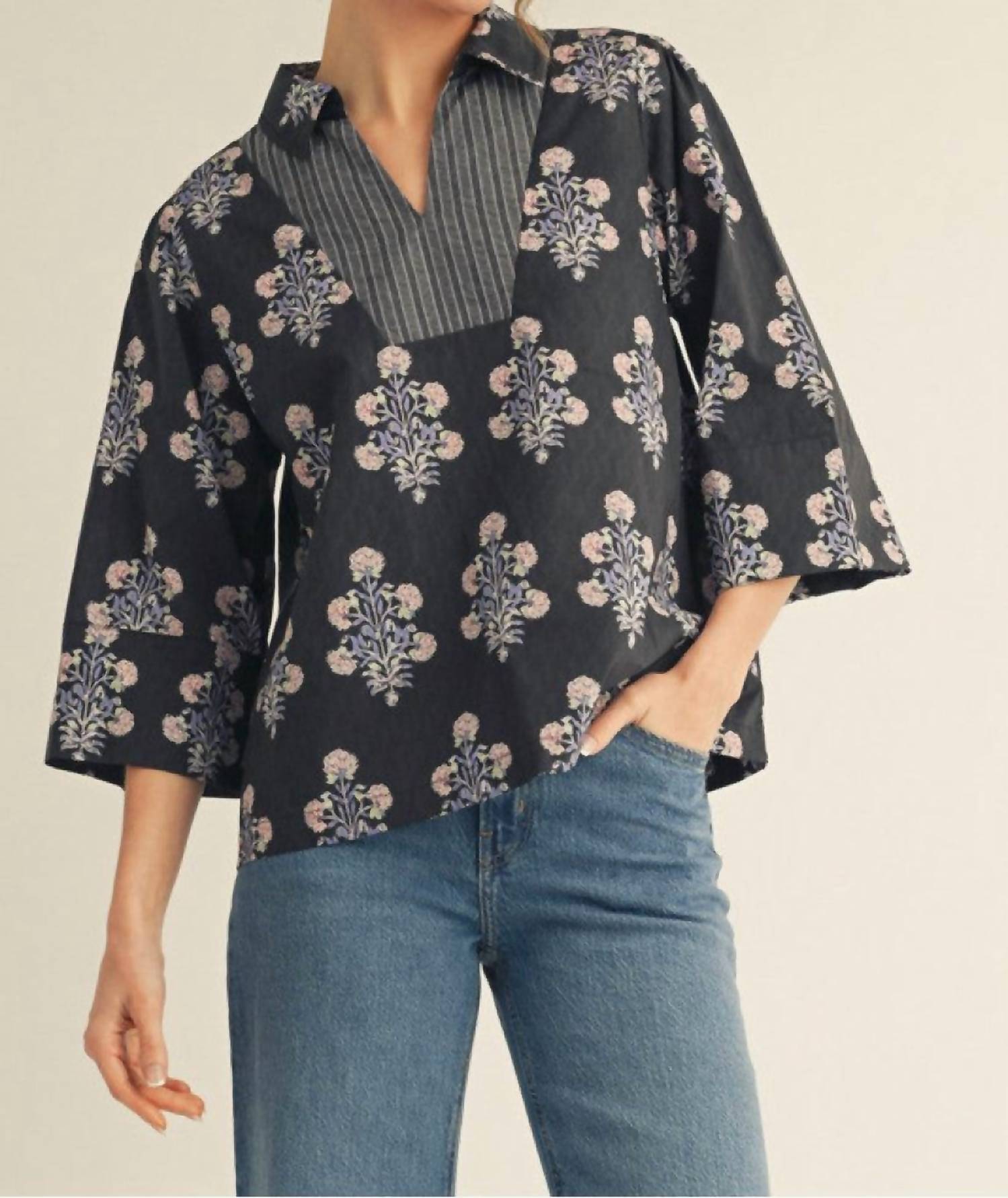 Jodifl - Three-quarter Sleeve V Neck Top
