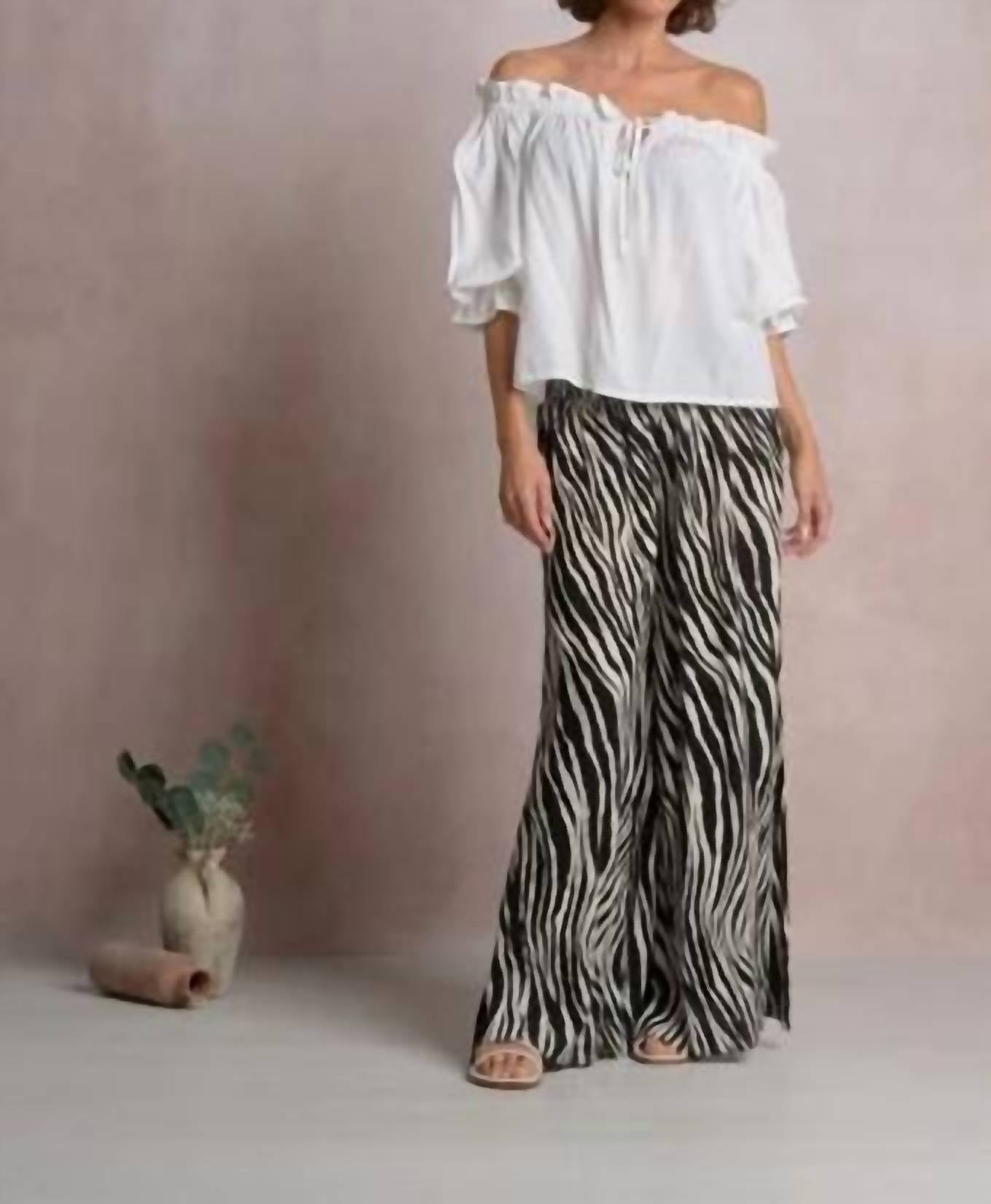 Elan - LONG SLEEVE OFF THE SHOULDER TOP