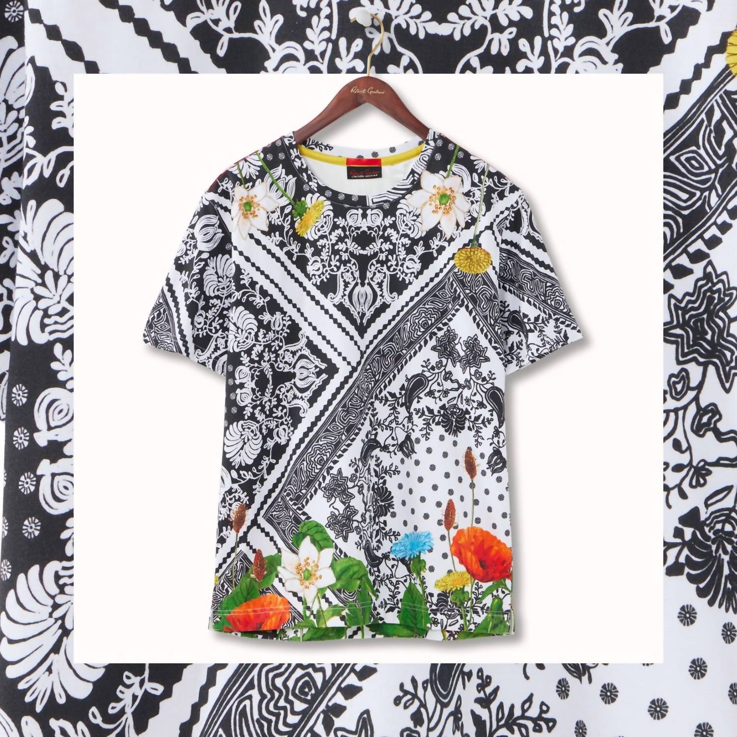 Robert Graham - Dancefloor View Graphic T-shirt