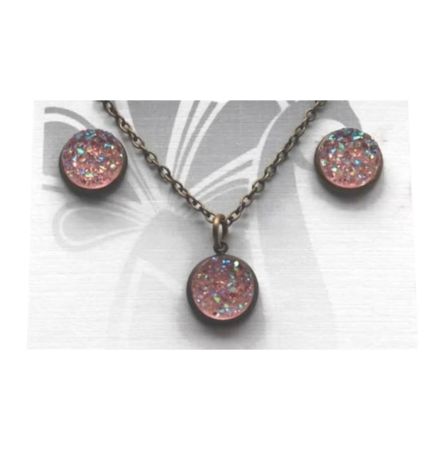 Gleeful Peacock - Women's Iridescent Druzy Bezel Pendant Necklace & Stud Earring Set