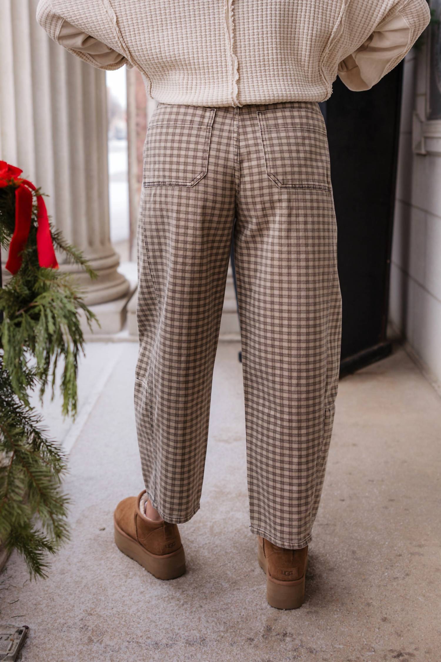 Miou Muse - Nelly Mini Checkered Barrel Pants