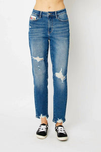 Judy Blue - High Waist Queen Of Hearts Coin Pocket Boyfriend Relaxed Fit Jeans