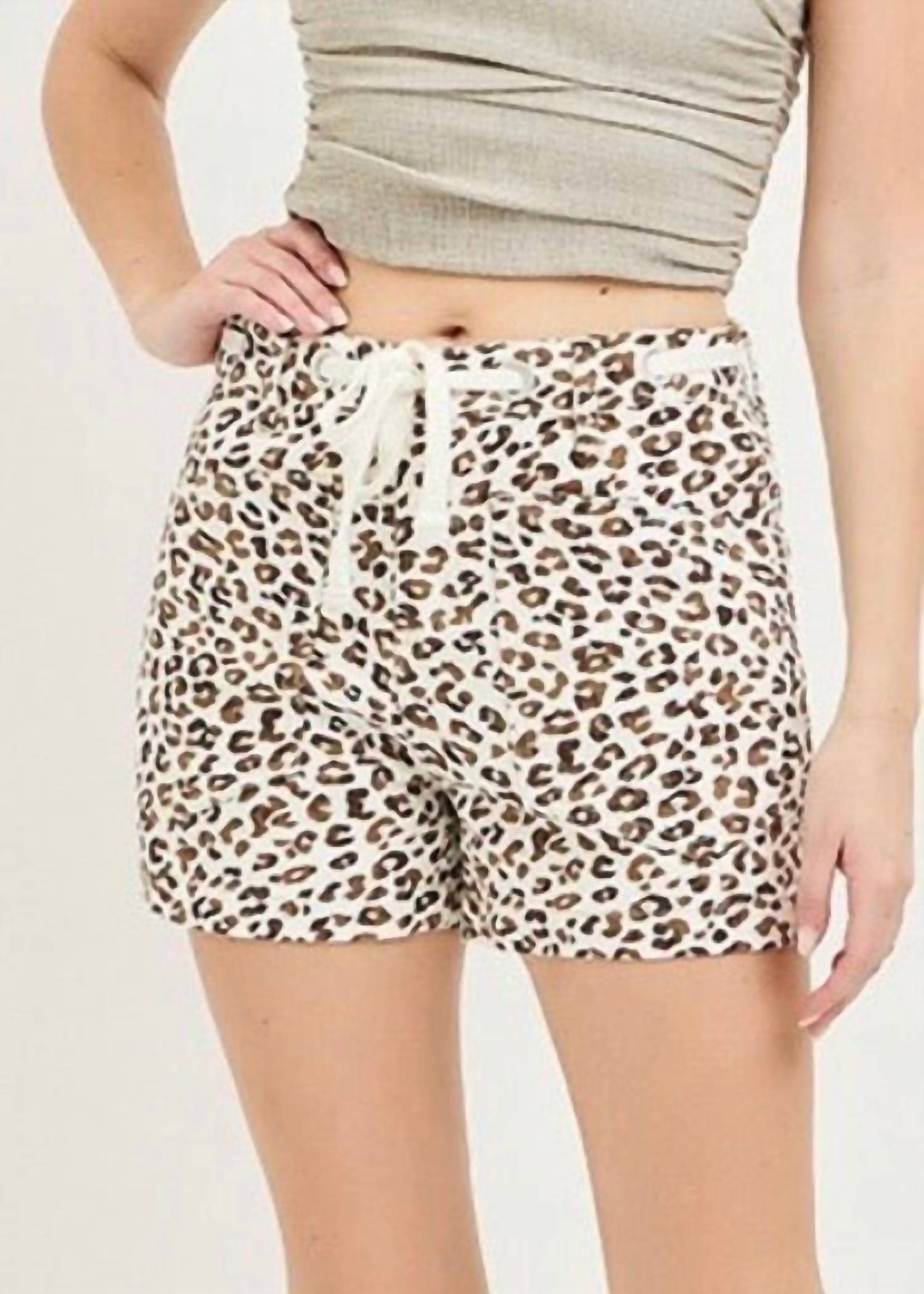 Risen - Slouchy Patch Pocket Shorts