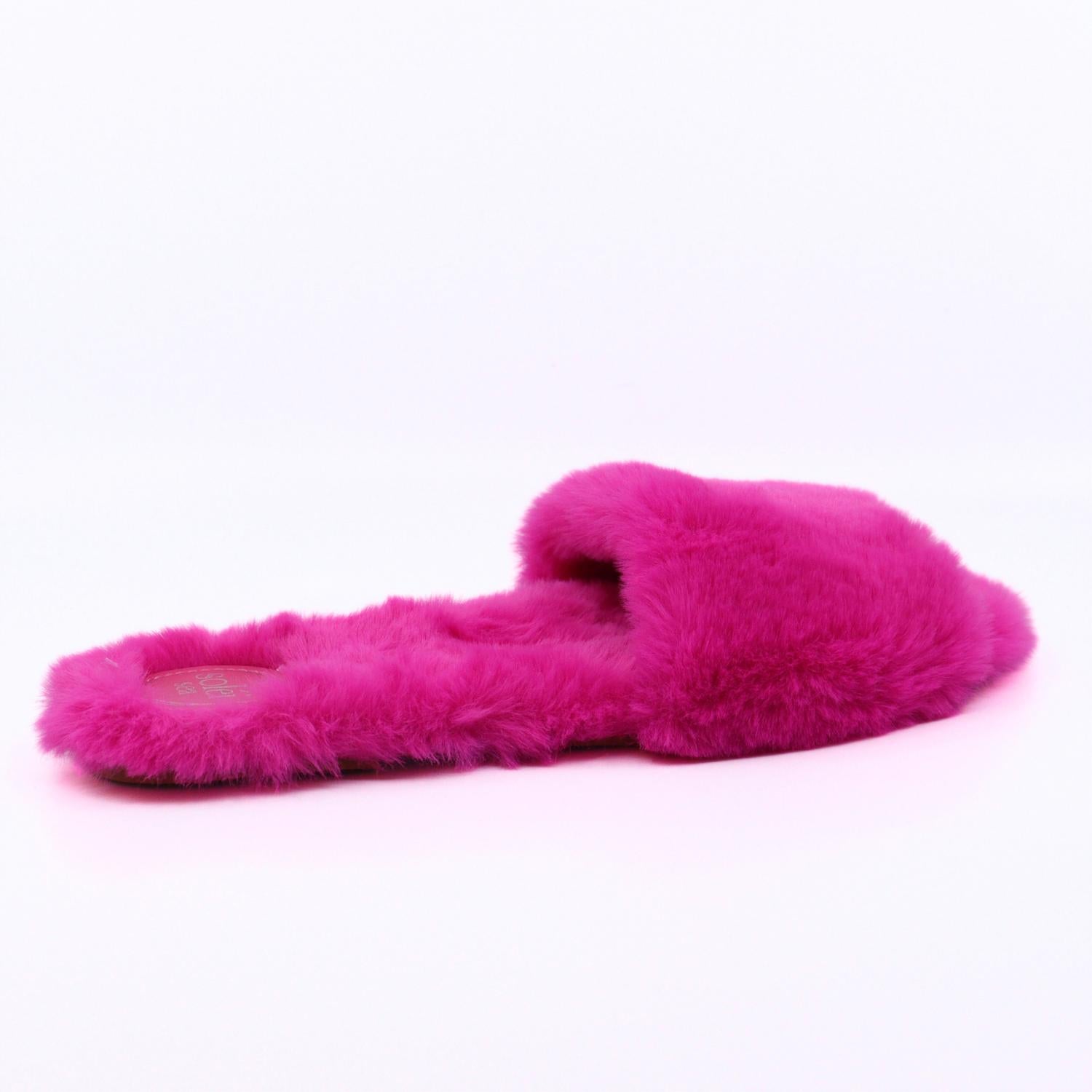 solei sea Women's Averie Slippers in hot pink - women's shoe - detail view