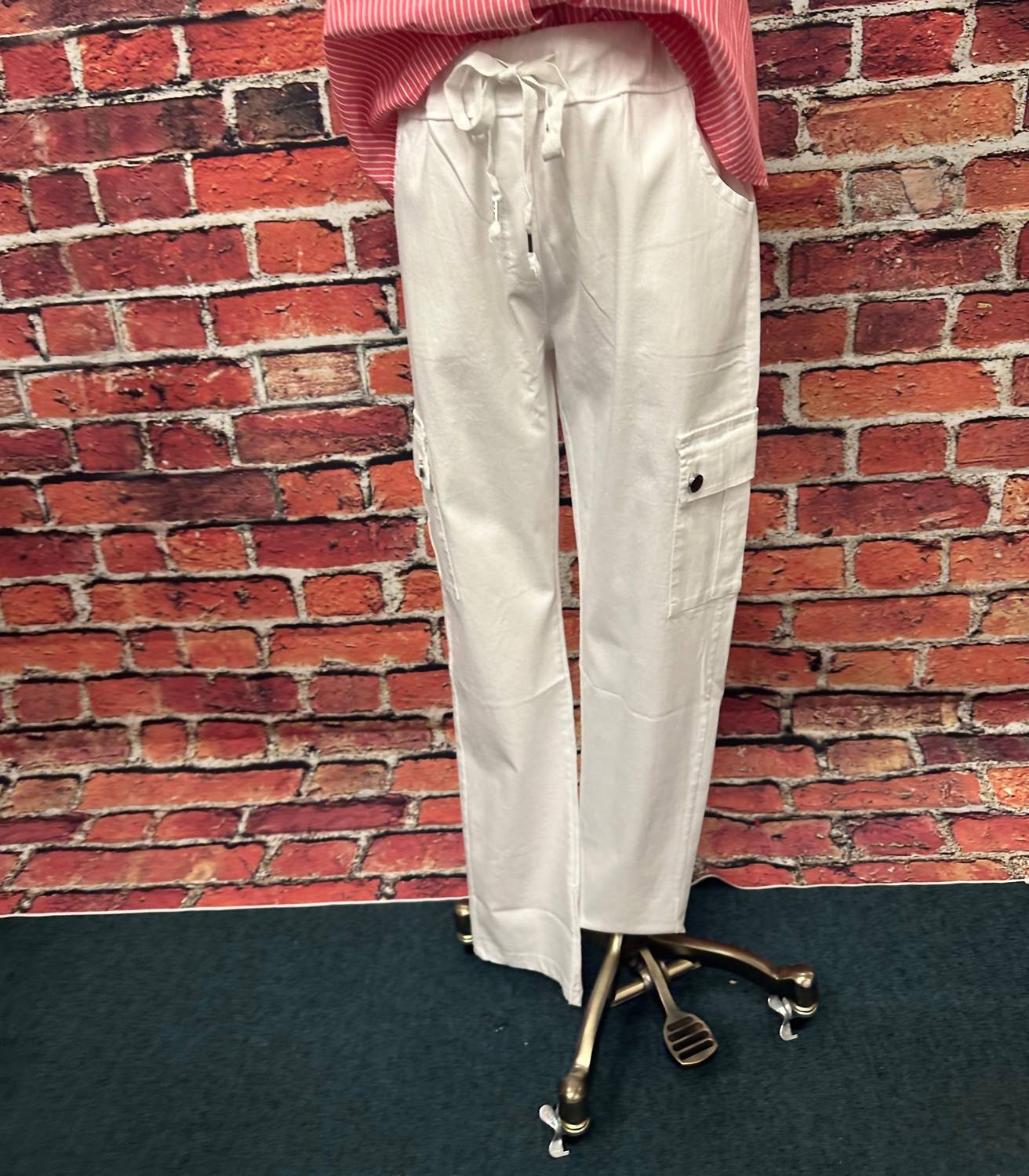 Tempo Paris - Women's Living On The Edge Pull-on Cargo Pants